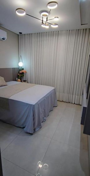 Linda casa com piscina
